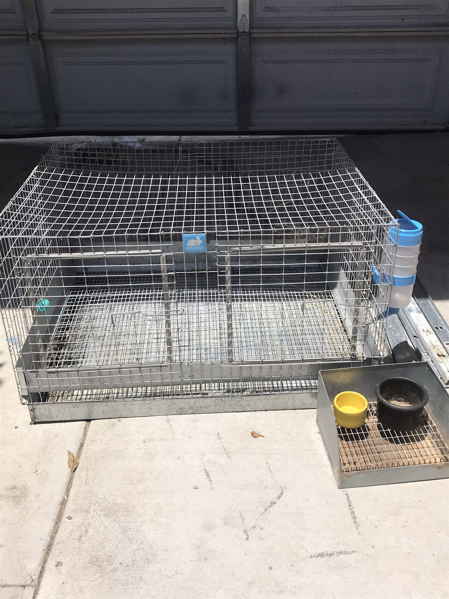 Rabbit cage w/ supplies