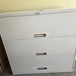 3 Drawer File Cabinet 