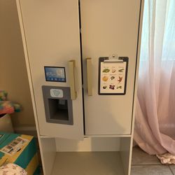 Play Fridge 