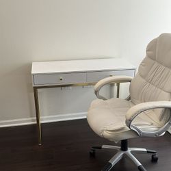 Table With Drawers