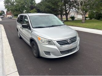 2011 Volkswagen Routan