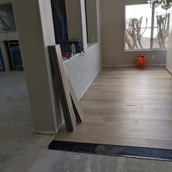 💯 Waterproof Vinyl Flooring 