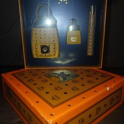 MCM Women's Perfume Gift Set 
