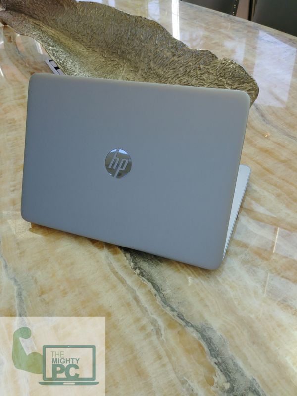HP Elitebook 840 G3 14inch, ultrabook style. Has a displayport, SD card slot. Comes with 256gb