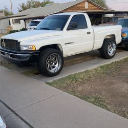2000 Dodge Ram