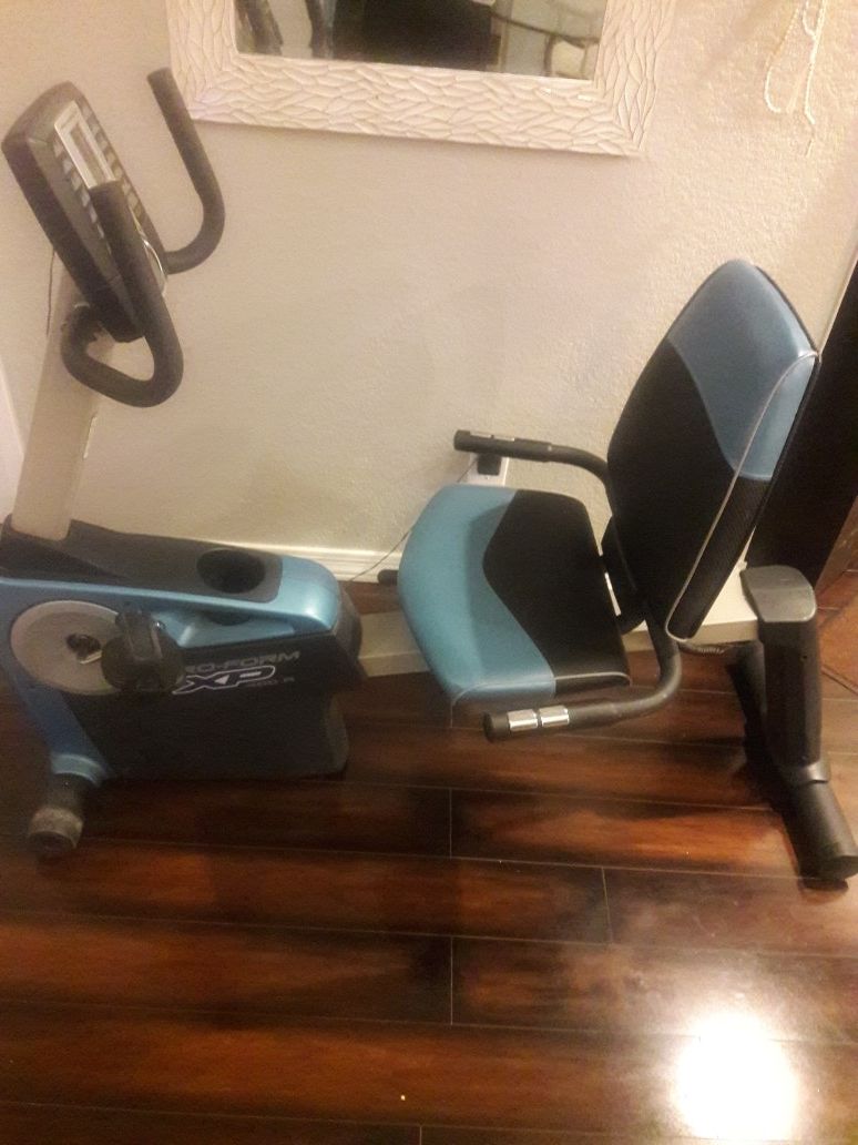 Recumbent exercise bike