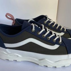 VANS Women s Size 8.5 Fit like 9.5 for Sale in Irving TX OfferUp