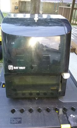 Bay west paper towel dispenser