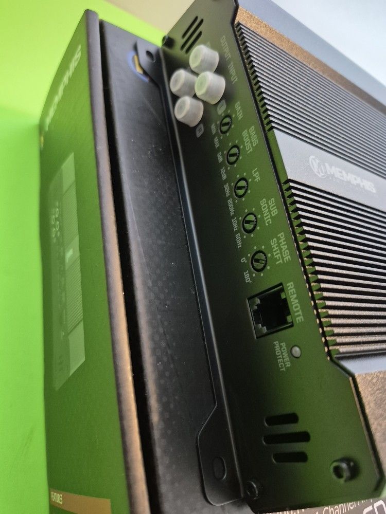 MEMPHIS 3200 WATTS MONOBLOCK 1 OHM STABLE BUILT IN CROSSOVER WITH BASS CONTROL CAR AMPLIFIER ( BRAND NEW PRICE IS LOWEST INSTALL NOT AVAILABLE )
