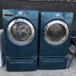 LG Washers And Dryer 