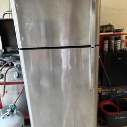Kenmore Stainless Steel Refrigerator/Freezer