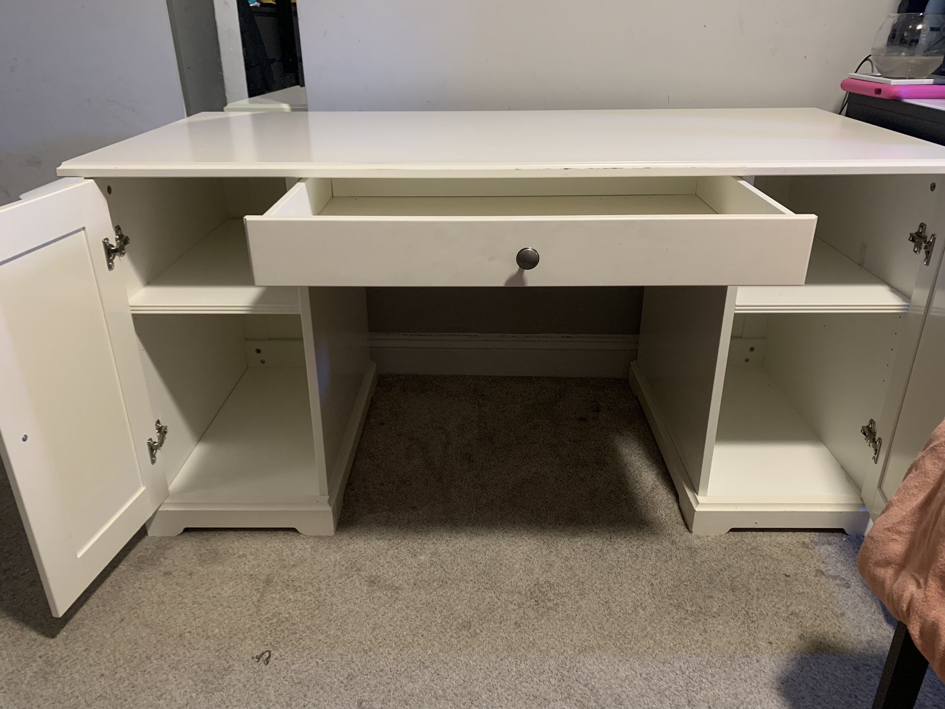 White Desk