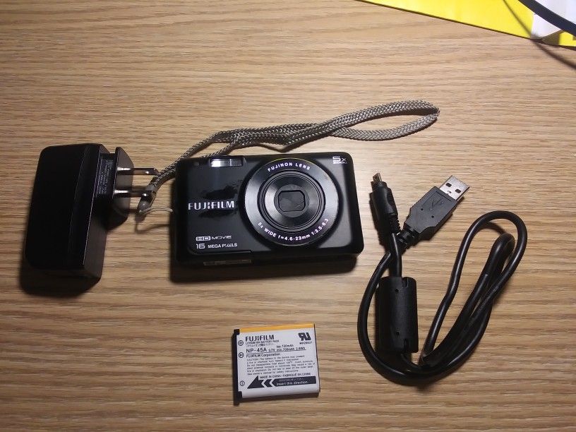 Fujifilm 5X zoom 16 Mega pixels camera