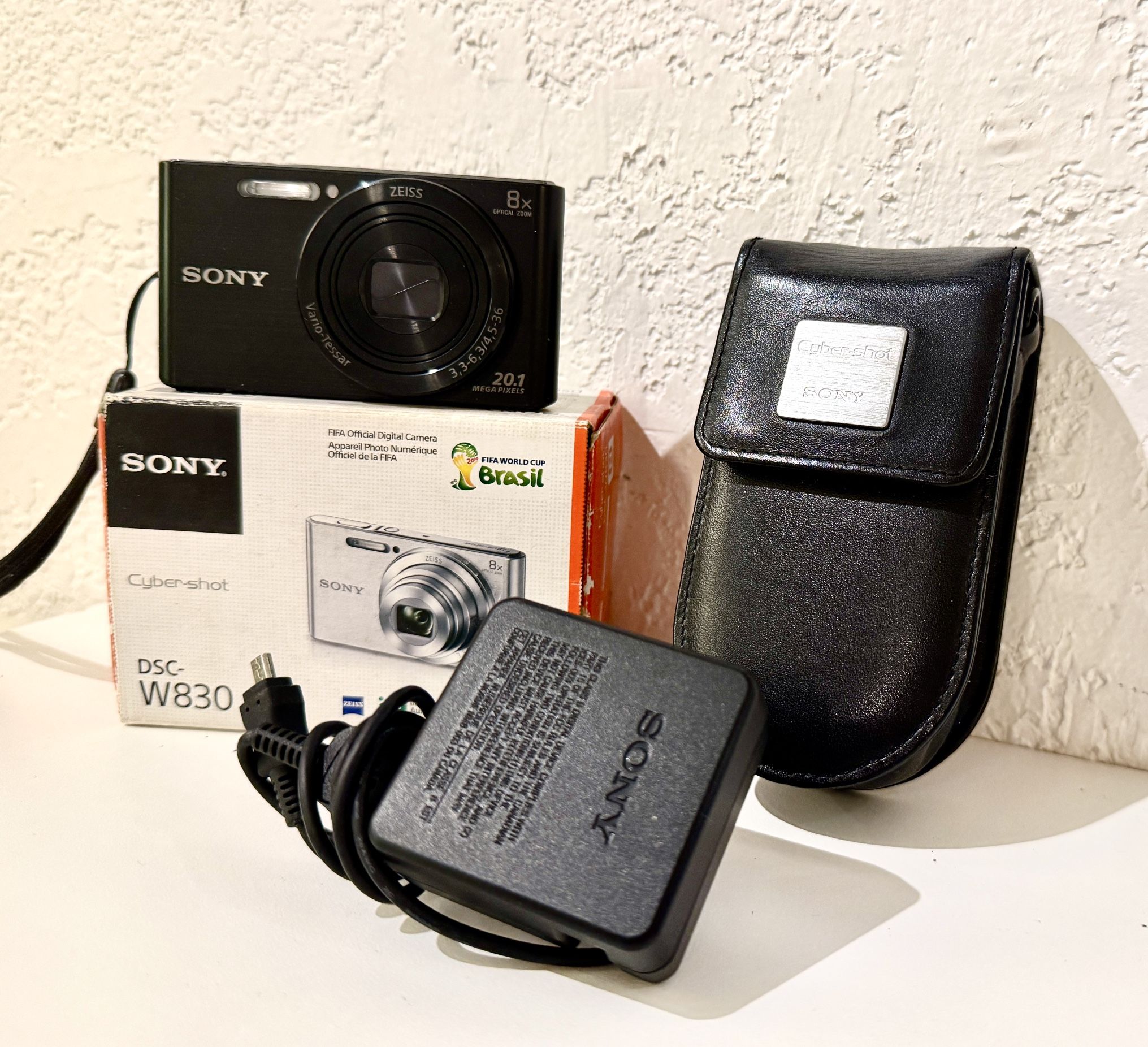 Sony Cyber-shot DSC-W830 Digital Camera – 20.1MP, 8x Optical Zoom, Zeiss Lens