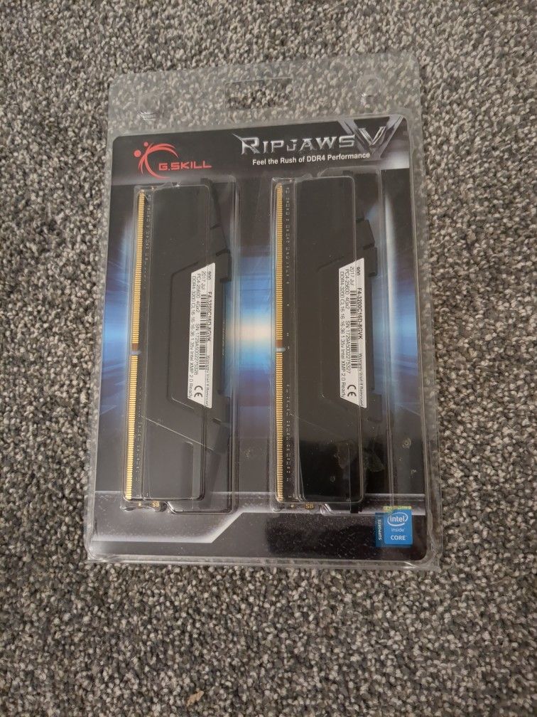 Set of GSKILL Ripjaws V DDR4 8GB (2 x 4GB)