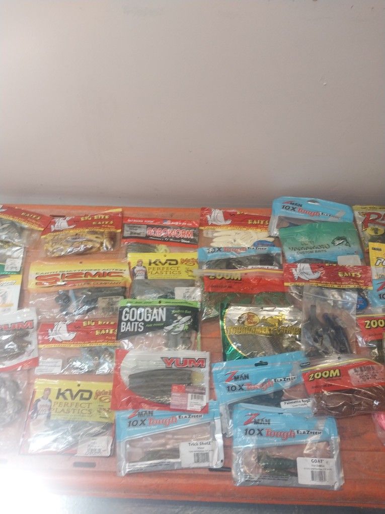 Fishing Worms Tackle Brand New