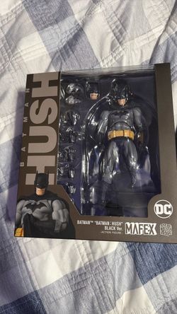 Mafex Batman and 2 Superman