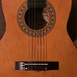 Vintage Hondo H303 Classical Guitar