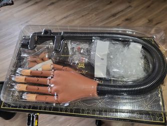 Brand New Pracitce Hand For Nails
