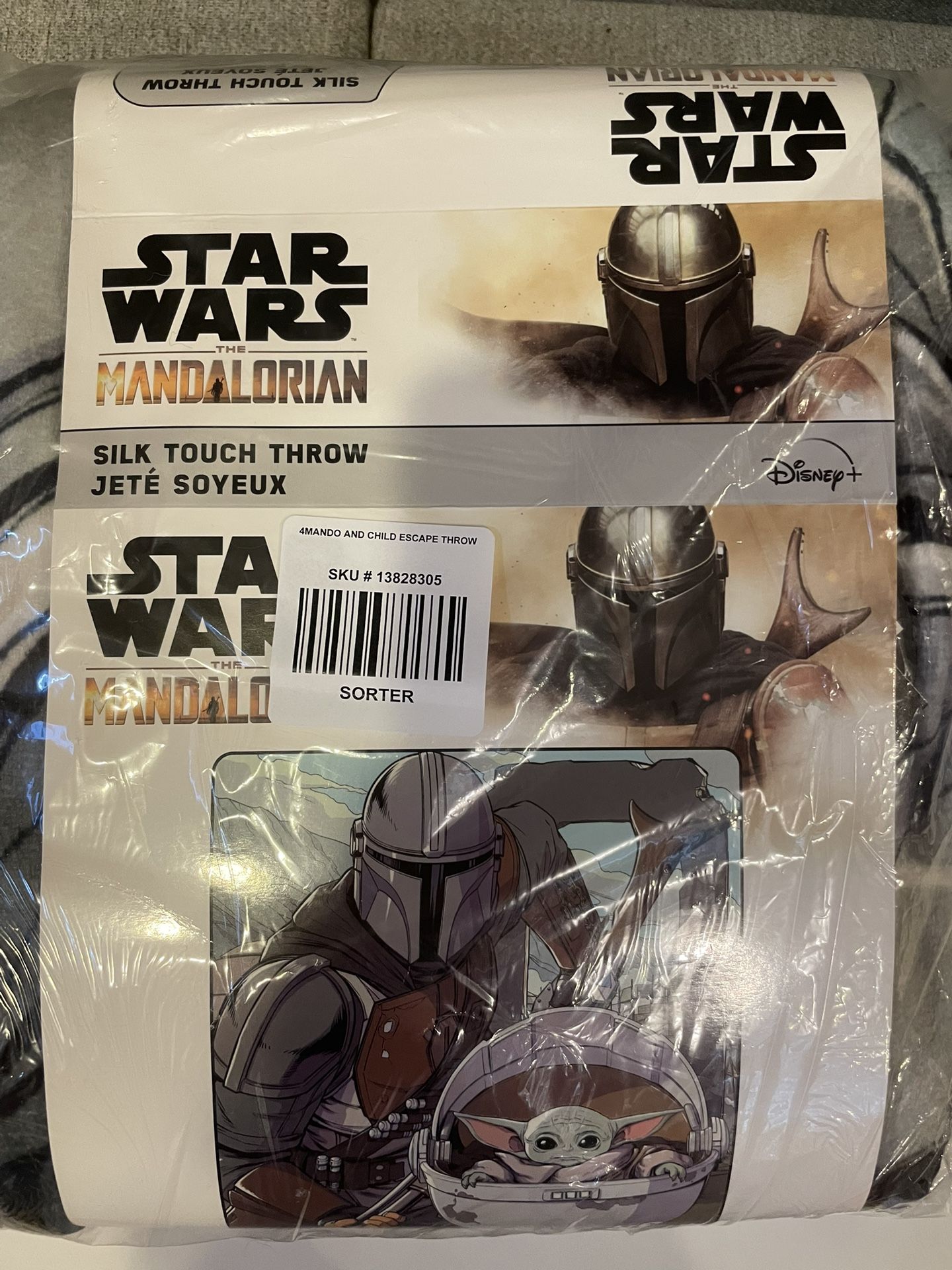 Star Wars Mandaldrian Silk Touch Throw Blanket Brand New