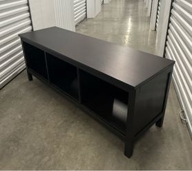 DARK BROWN SOLID WOOD MEDIA CONSOLE TV STAND IN NEW CONDITION DELIVERY AVAILABLE