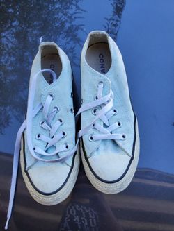 Womens Converse Size 6