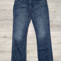 Men’s Levi jeans 