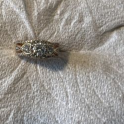 14k Diamonds Ring Size 6 (👉 Firm Price 👈)