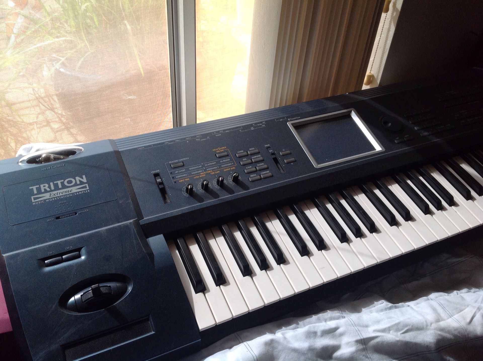 Korg Triton extreme 61 keys with 48 meg of rams for sound sampling... Call or text 4O8 499 97OI to purchase