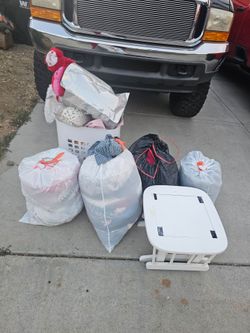 Free if no one want it will put it in trash can next Monday