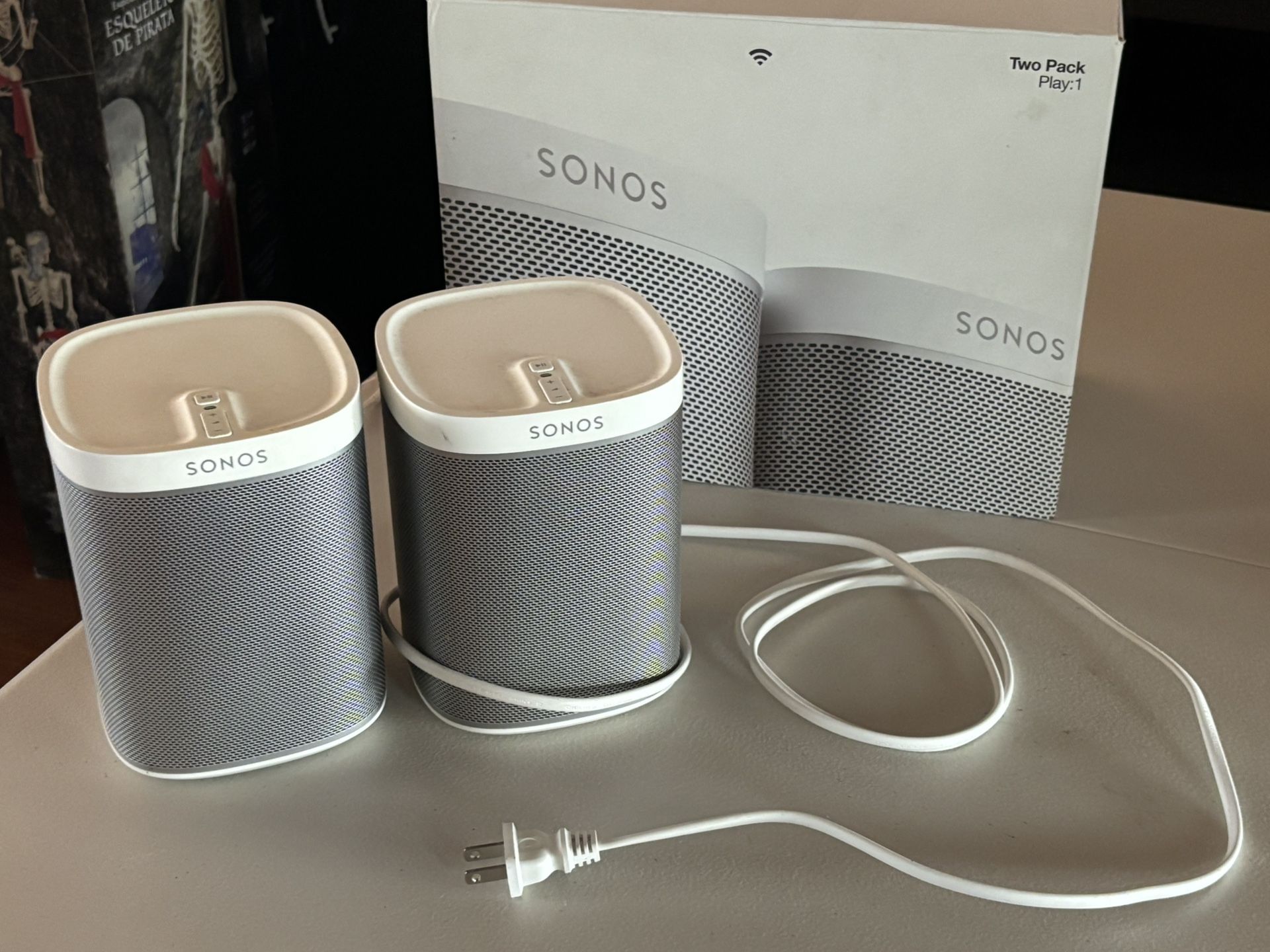 SONOS Play:1 Two Pack Wireless Speakers in White - 1 Pair
