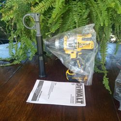 DeWalt 20 V New.  Flexvolt.  Hammer Drill.  3 Speed.   W / Handle.  Brushless Motor 