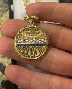 solid 10k gold last supper pendant