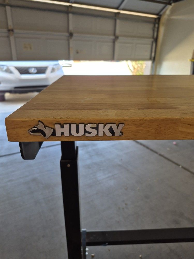 Adjustable Height HUSKEY Work Station 