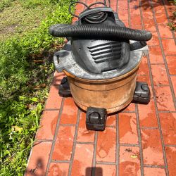 Vacuum Cleaner and Blower RIDGID 6 Gallon