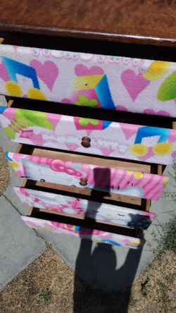 Dresser drawer