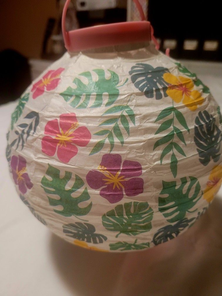 6 Paper Lanterns - Tropical . Light Up