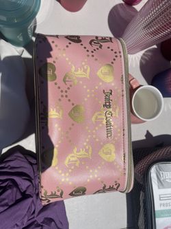 Makeup bag 