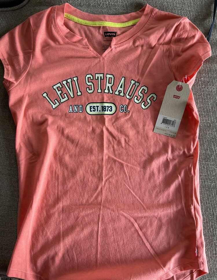 Brand New With Tags Levi’s Strauss Girls T Shirt