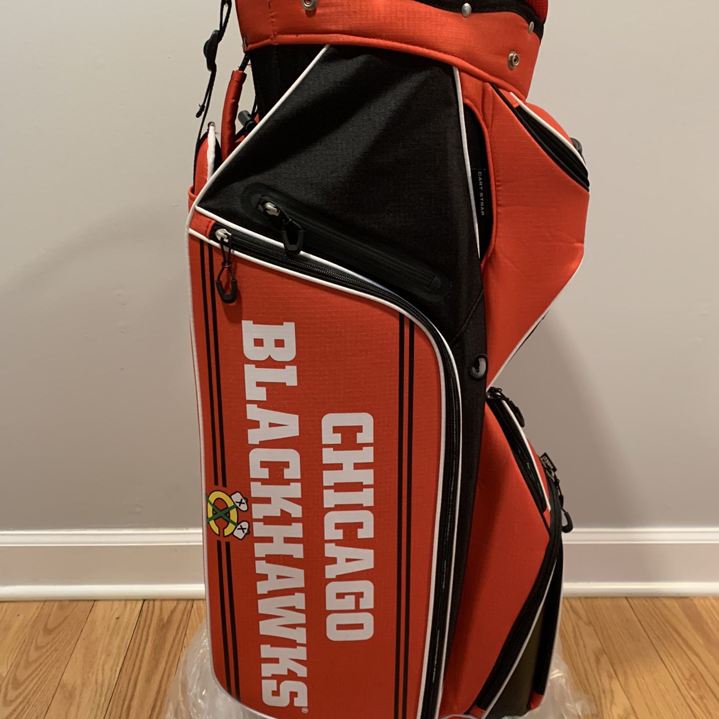 Chicago Blackhawks Golf Gear