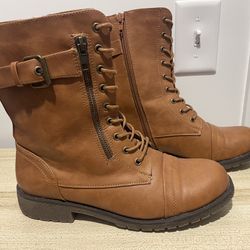 Size 9 Combat Style Boots