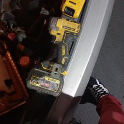 DeWalt Impact With 2 Batteries