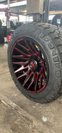 Rines 22 en llanta 35 Nitto para RAM 1500 y F250