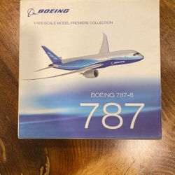 Boeing 787-8 1/400 Scale