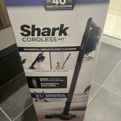 Shark Pet cordless Vacuum 