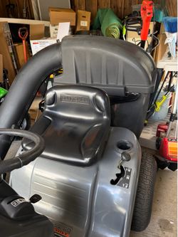 Riding lawn mower