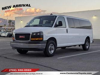 2025 GMC Savana Passenger