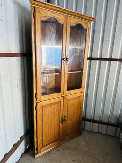 Beautiful Arts & Crafts  Mission Oak Corner China Cabinet Hutch W/ Glass Doors