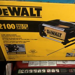Dewalt 2100 Cold Water Pressure Washer!!