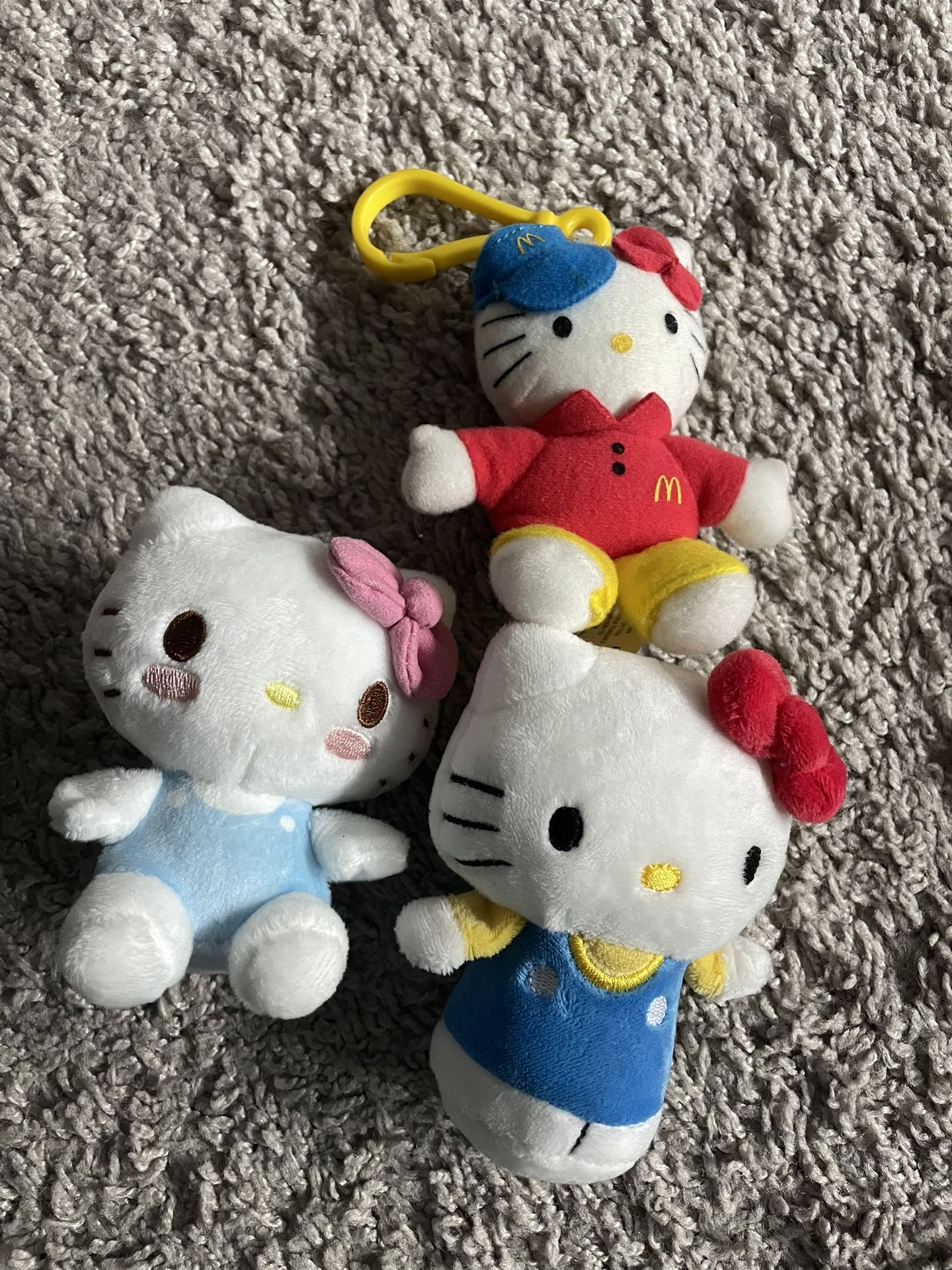 Hello Kitty Random Bundle With Keychain Hello Kitty Plush